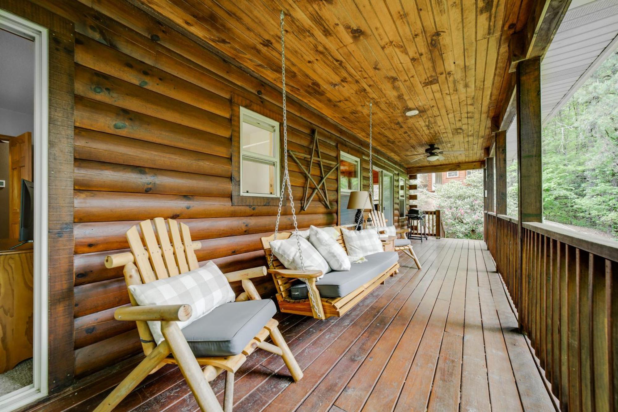 ウェインズビル Peaceful Smoky Mountain Cabin With Deck And Fire Pit!ヴィラ エクステリア 写真